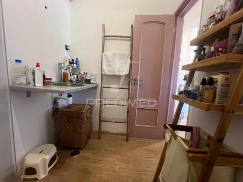 Apartamento t3 na arrentela-seixal