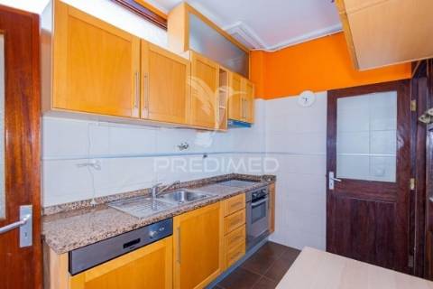 Apartamento t2 no centro de ovar