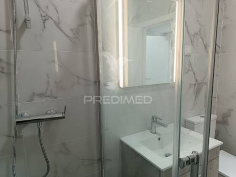 Moradia térrea t3, totalmente remodelada, em setúbal