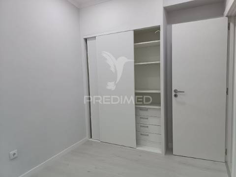 Moradia térrea t3, totalmente remodelada, em setúbal