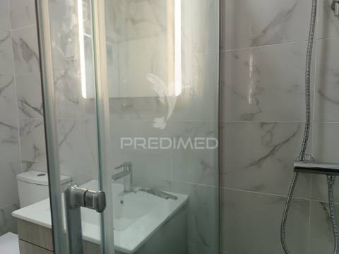 Moradia térrea t3, totalmente remodelada, em setúbal