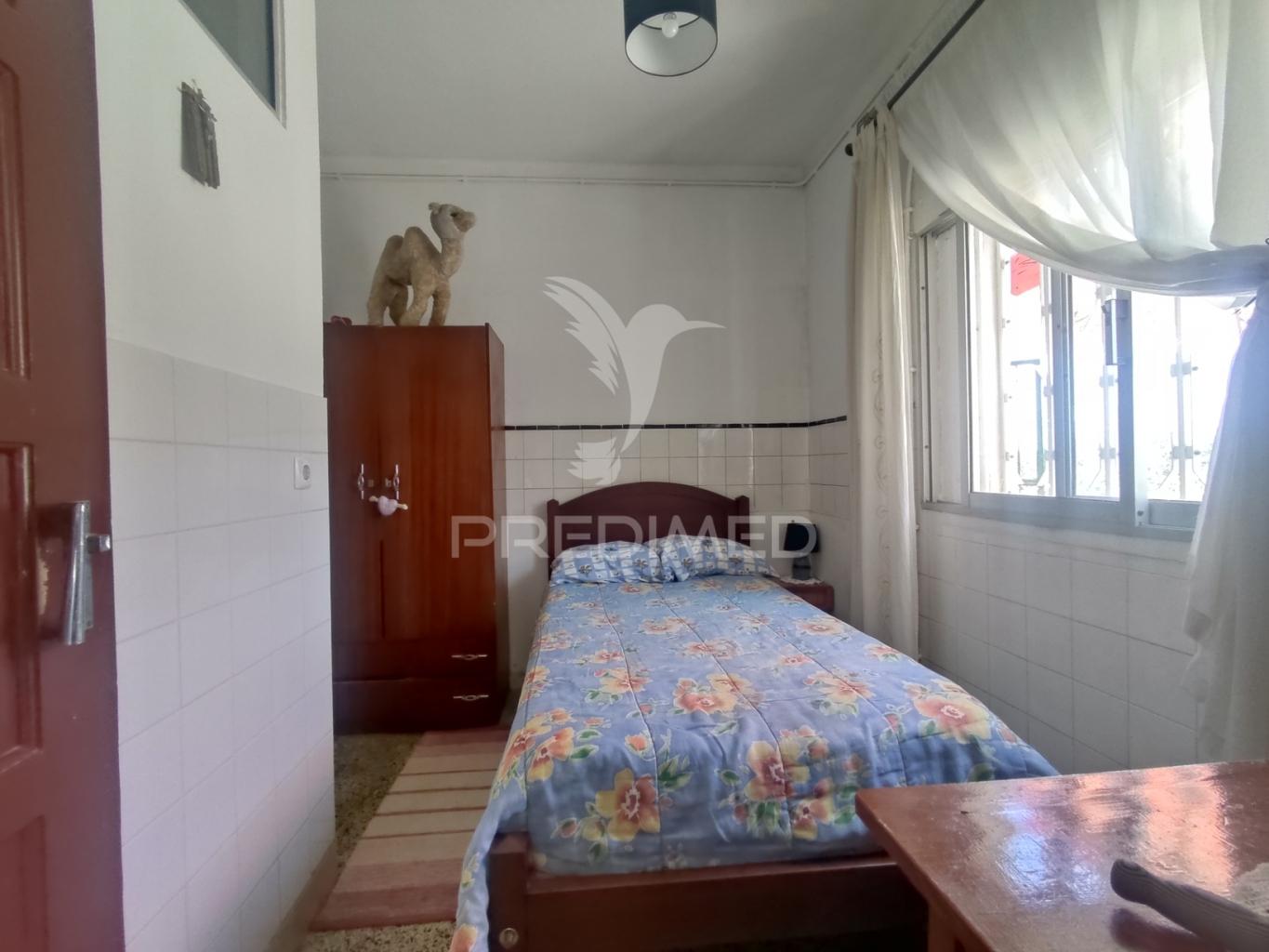 Moradia para restauro em mossomodia olival
