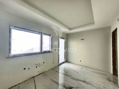 Moradia geminada t3 c/garagem, na quinta do conde