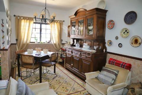 Casa de campo t3 à venda na marmeleira