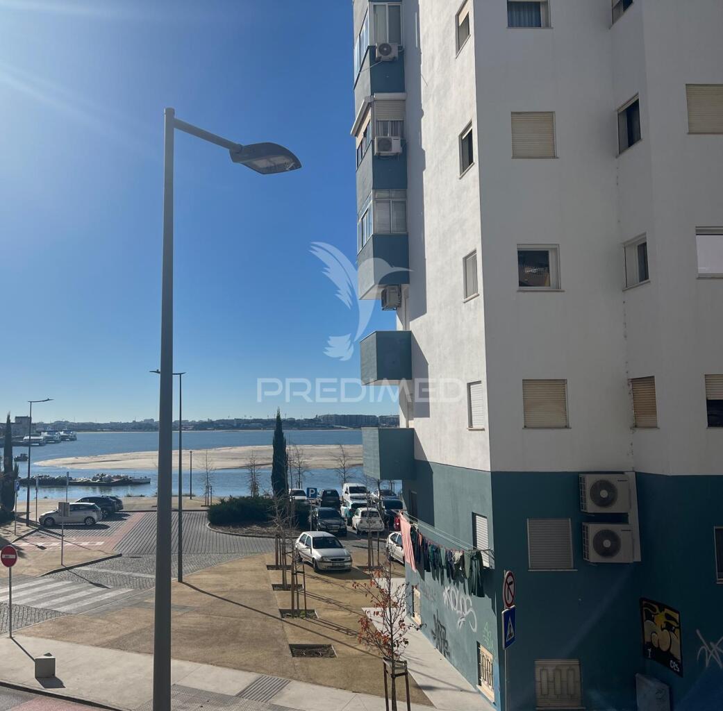 Apartamento t3 centro barreiro vista rio