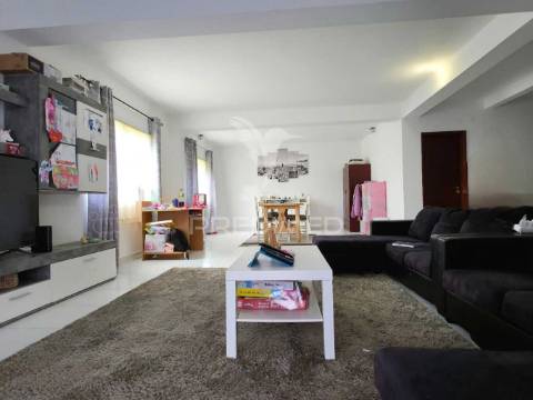 Quintinha t2 com 1.700m2