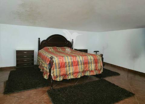 Quintinha t2 com 1.700m2