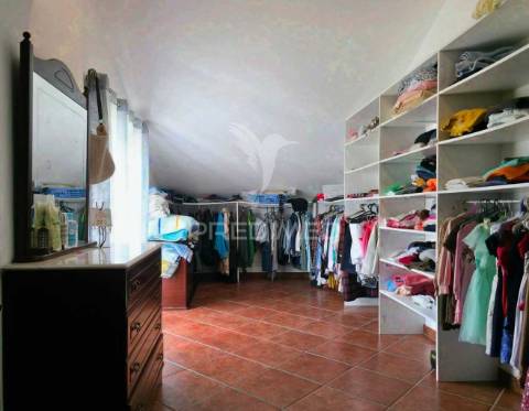 Quintinha t2 com 1.700m2