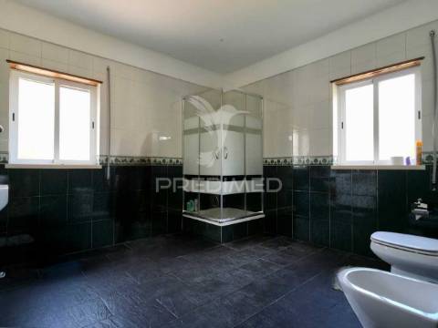 Quintinha t2 com 1.700m2