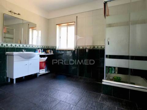Quintinha t2 com 1.700m2