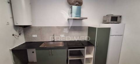 Moradia t2 recuperada com espaço exterior generoso – azaruja, alentejo
