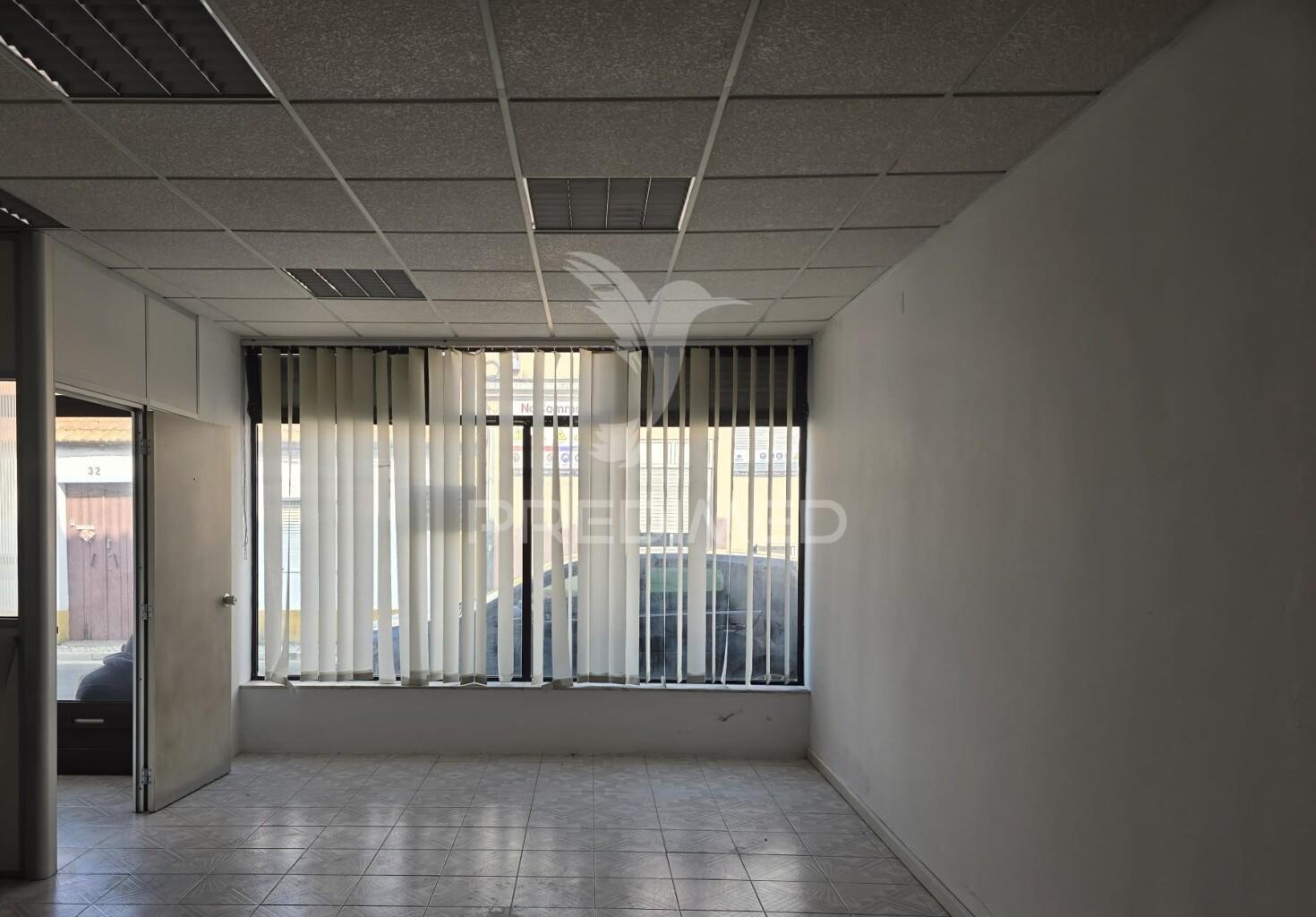 Loja - centro de grândola - 147,1 m² - comércio