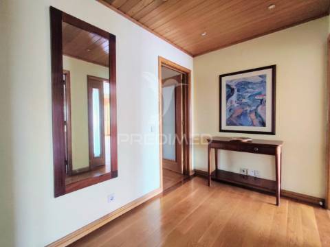 Apartamento t2 mobilado – perto do gaiashopping