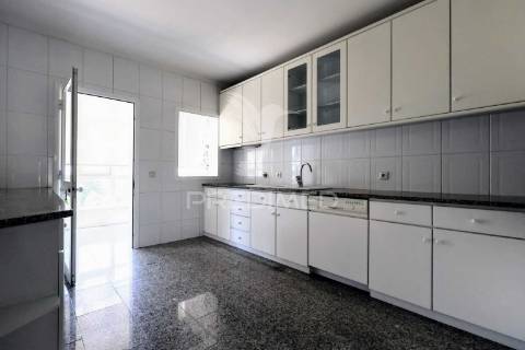 Apartamento t2 mobilado – perto do gaiashopping