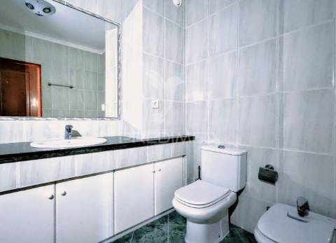 Apartamento t2 mobilado – perto do gaiashopping