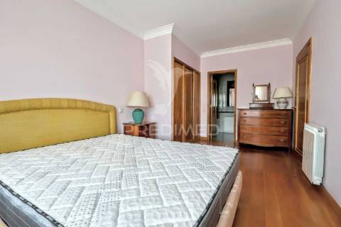 Apartamento t2 mobilado – perto do gaiashopping