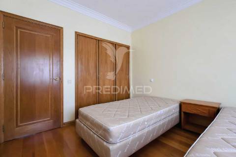 Apartamento t2 mobilado – perto do gaiashopping