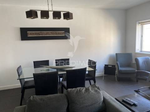 Arrenda-se t2 mobilado com garagem porto