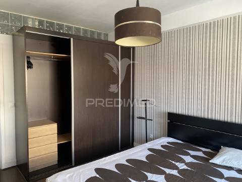 Arrenda-se t2 mobilado com garagem porto