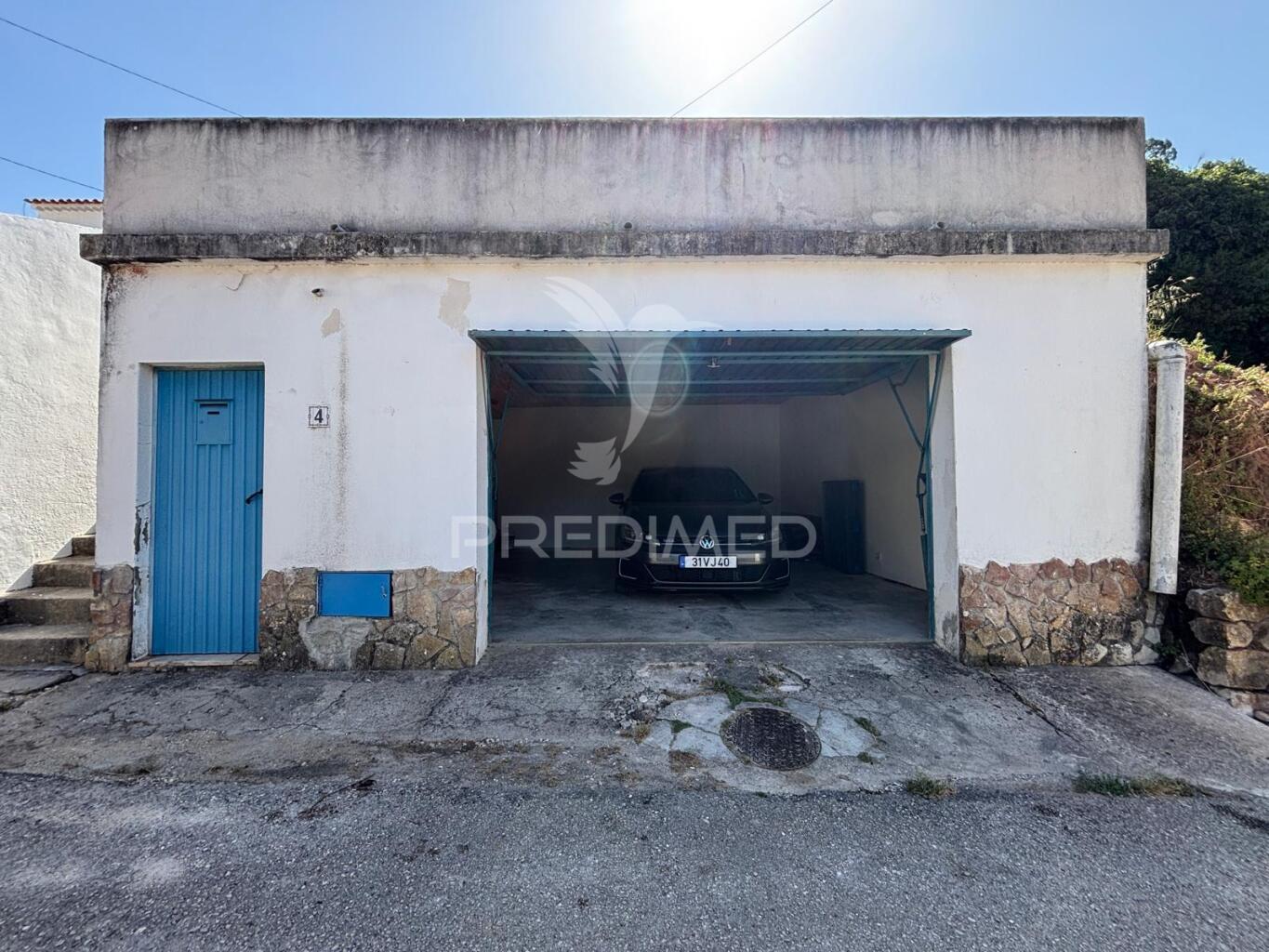 Moradia tradicional com alma mediterrânica às portas de caldas da rainha