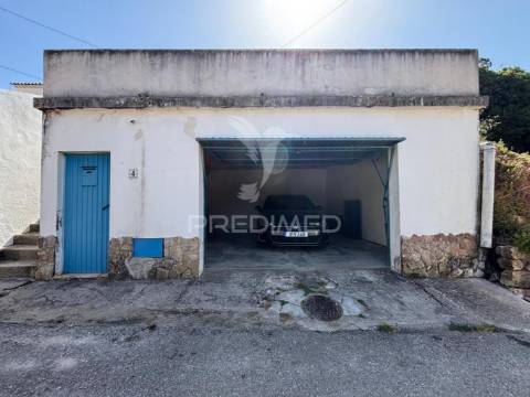 Moradia tradicional com alma mediterrânica às portas de caldas da rainha