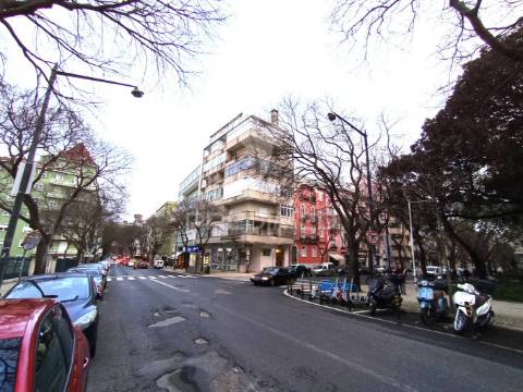 Apartamento t1 | remodelado | arroios | lisboa