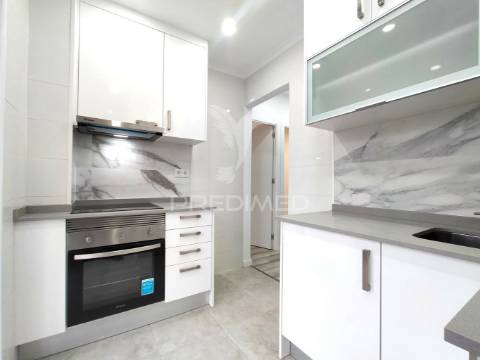 Apartamento t1 | remodelado | arroios | lisboa
