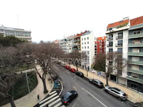 Apartamento t1 | remodelado | arroios | lisboa