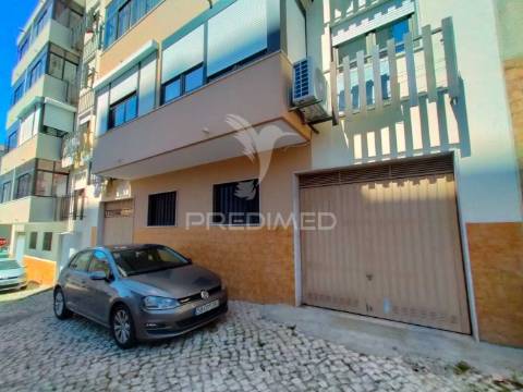Garagem | espaço comercial | odivelas