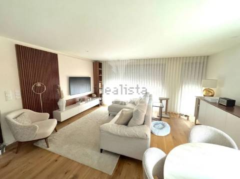 Apartamento t3 em afurada - vila nova de gaia