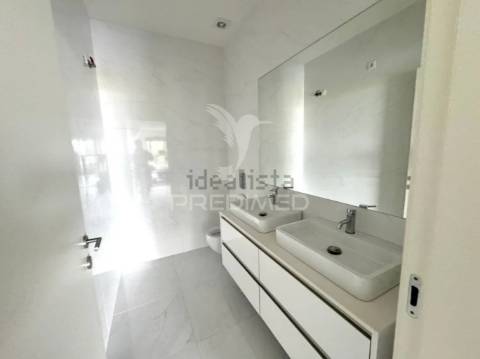 Apartamento t3 em afurada - vila nova de gaia