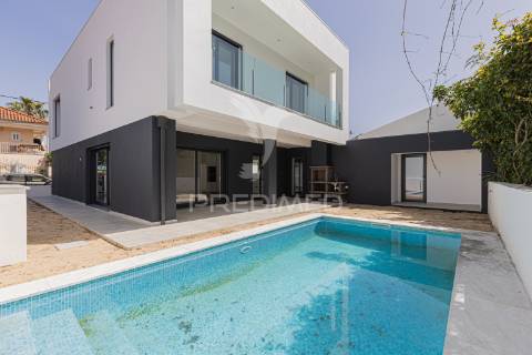 Moradia t4, aroeira