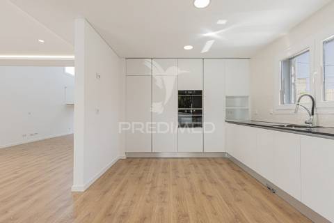 Moradia t4, aroeira