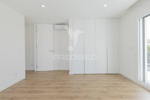 Moradia t4, aroeira
