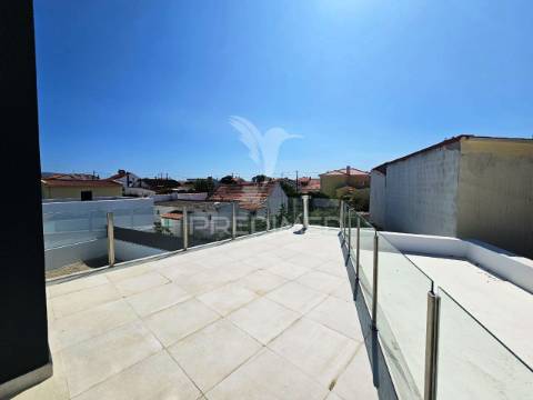 Moradia isolada t5 c/piscina e garagem, brejoeira - azeitão