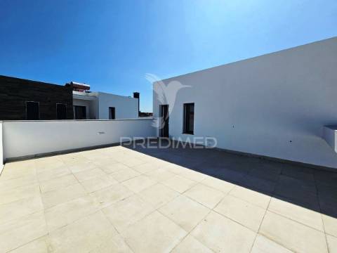 Moradia isolada t5 c/piscina e garagem, brejoeira - azeitão