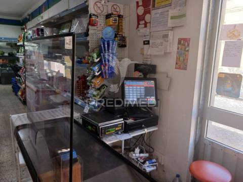 Trespasse de minimercado,s.francisco,alcochete.