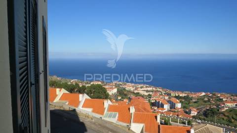 Apartamento tipologia t4 no caniço vista mar