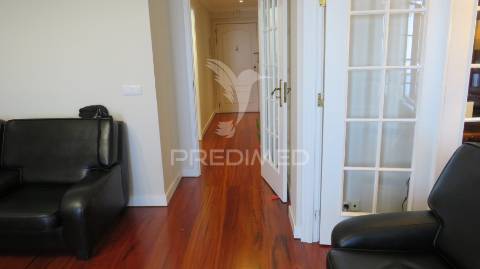 Apartamento tipologia t4 no caniço vista mar