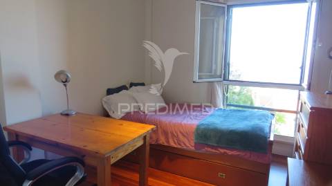 Apartamento tipologia t4 no caniço vista mar