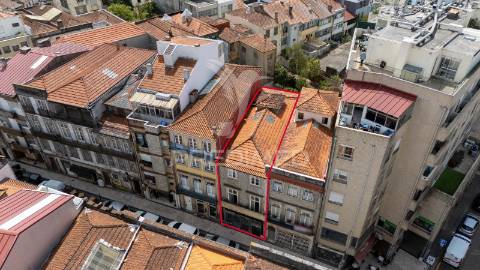 Prédio com 7.000€/mês de rendimento expectável em cedofeita!