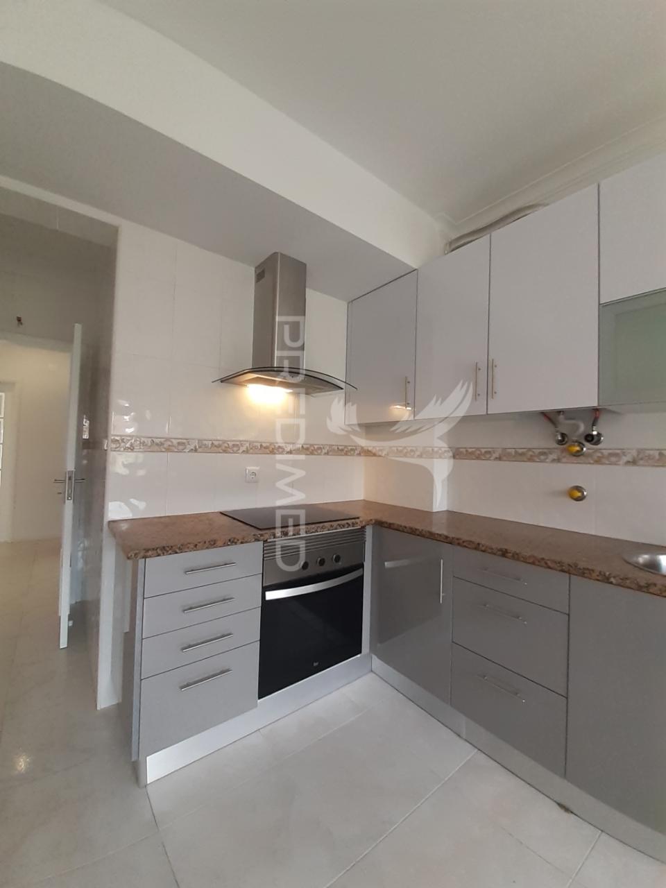 T3 renovado com varandas - alcochete/ samouco