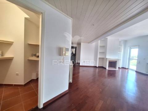 Apartamento t3, rua jornal “o almonda”, torres novas