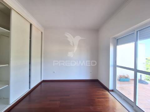 Apartamento t3, rua jornal “o almonda”, torres novas