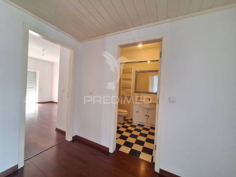 Apartamento t3, rua jornal “o almonda”, torres novas