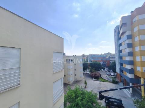 Apartamento t3, rua jornal “o almonda”, torres novas
