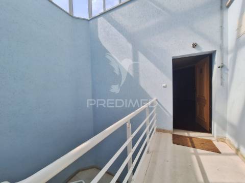 Apartamento t3, rua jornal “o almonda”, torres novas