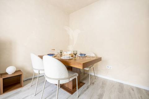 Apartamento t2 com quintal e terraço – cova da piedade, almada