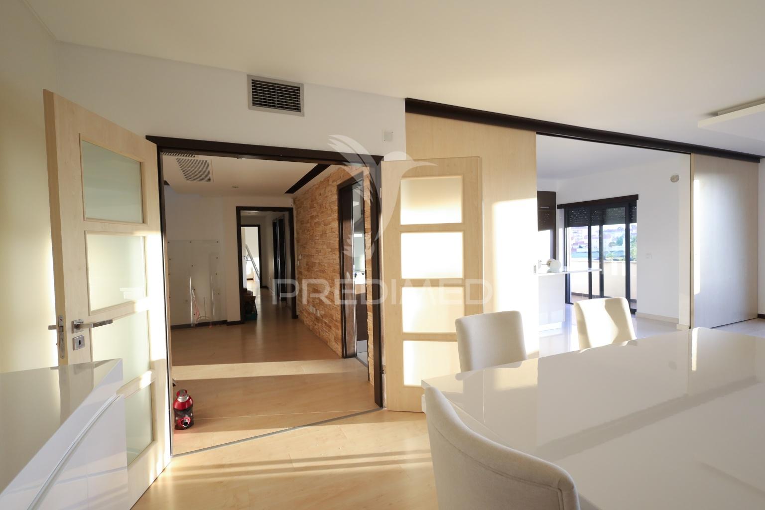 Apartamento duplex t3 + 2