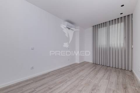 Apartamento t2, seminovo - amares (arrendamento)